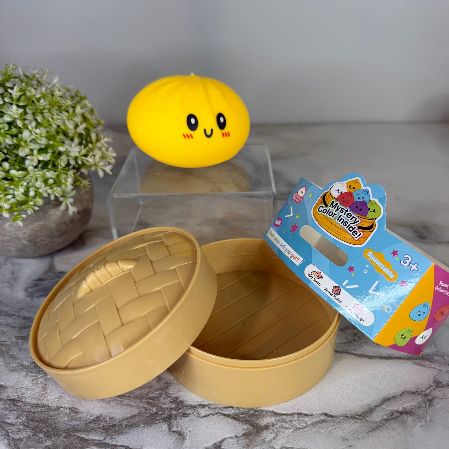 Squishy Toy - Viral Dumpling, Solid Yellow