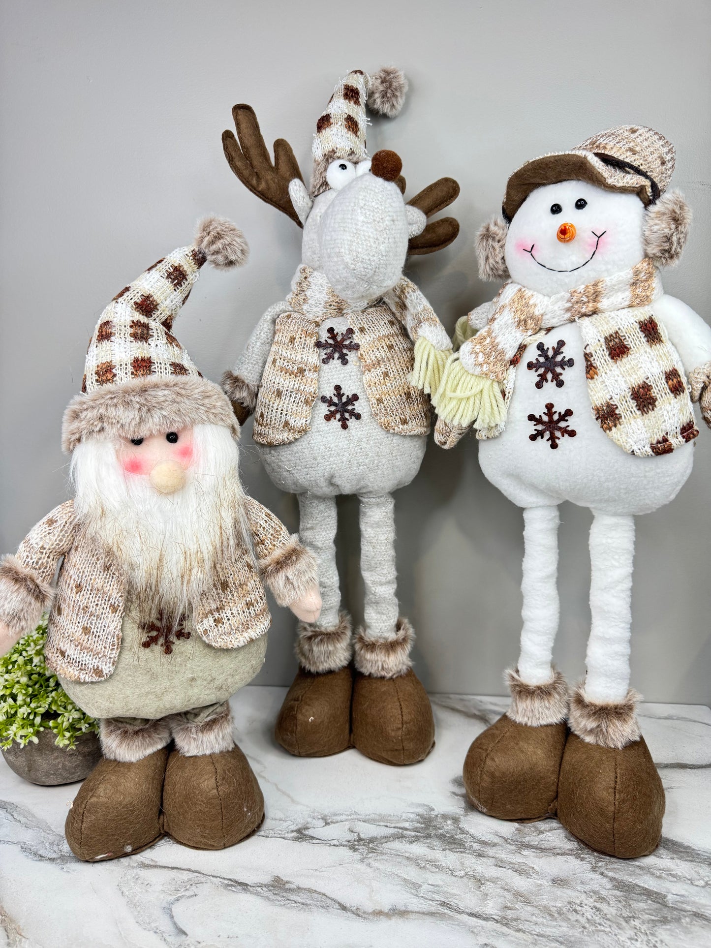 Telescopic Standing Christmas Decor - Tan & Grey