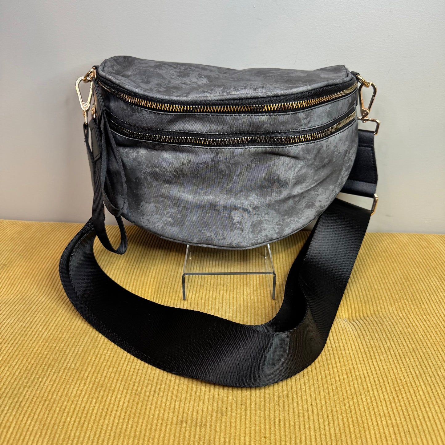 The Roni Nylon Crossbody - Medium Grey Acid Wash
