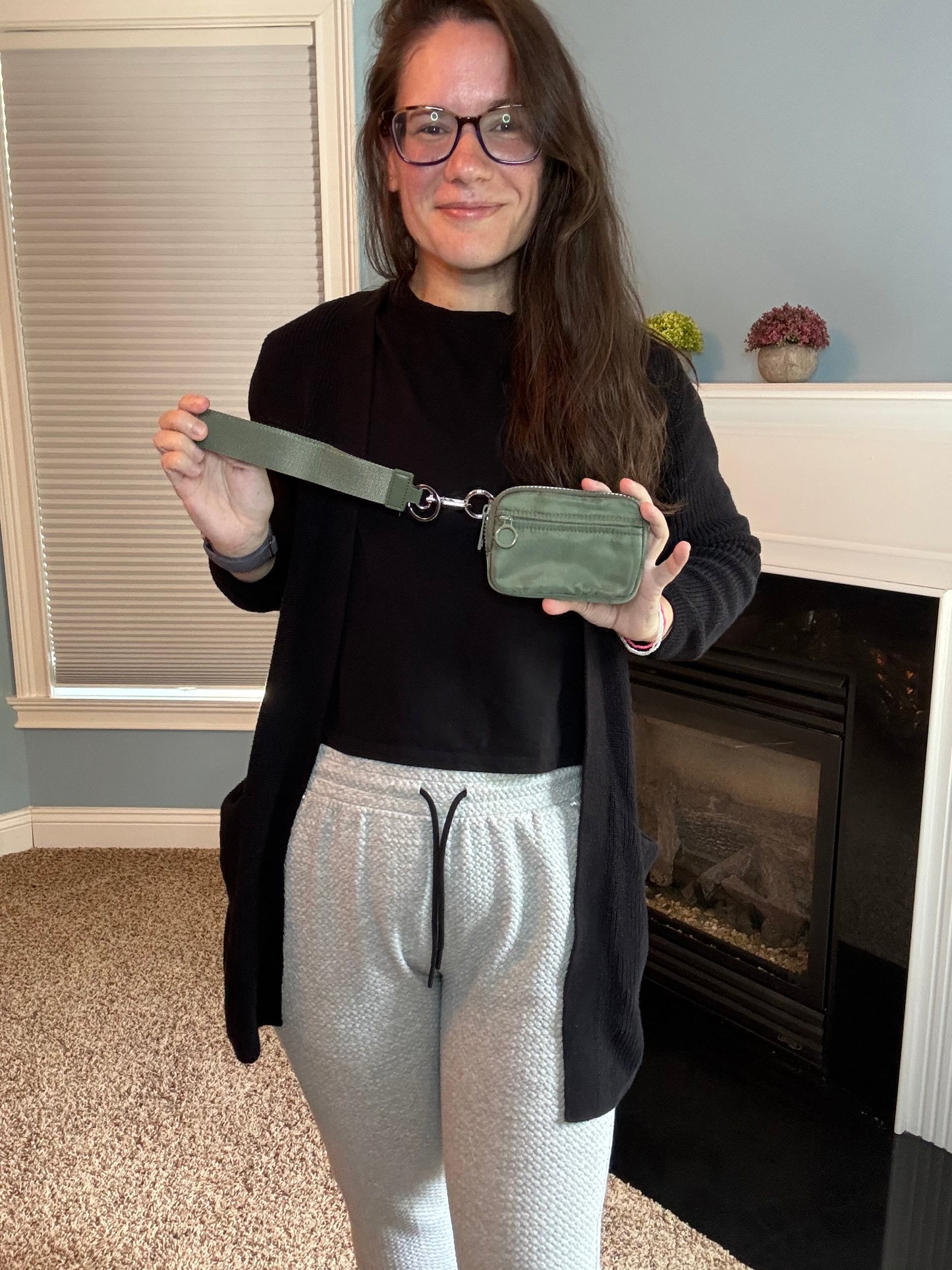 Rue - Nylon Wristlet Wallet - Solid