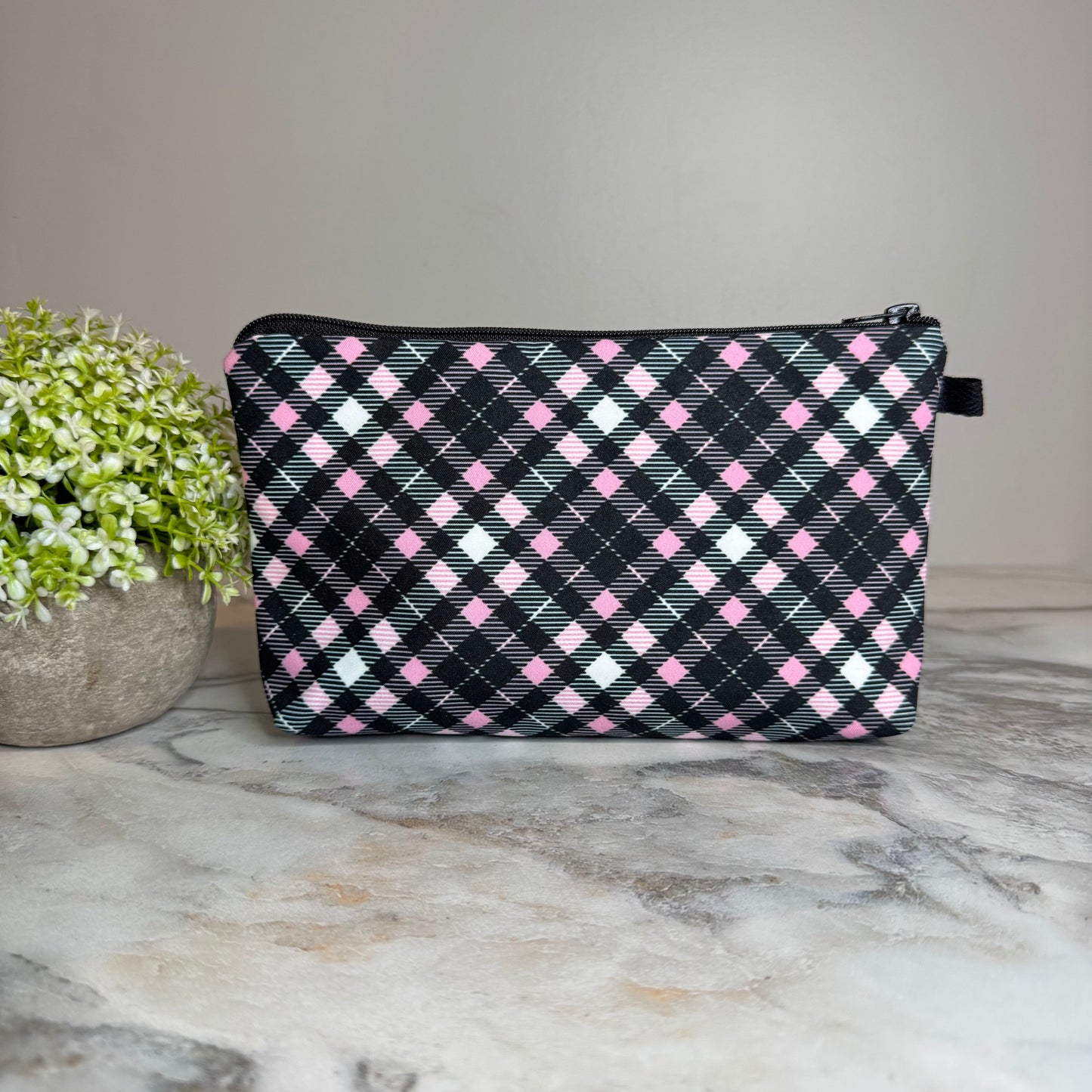 Pouch - Valentine’s Day - Black Pink Plaid