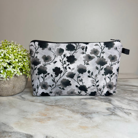 Pouch - Floral Grey Black Shadow