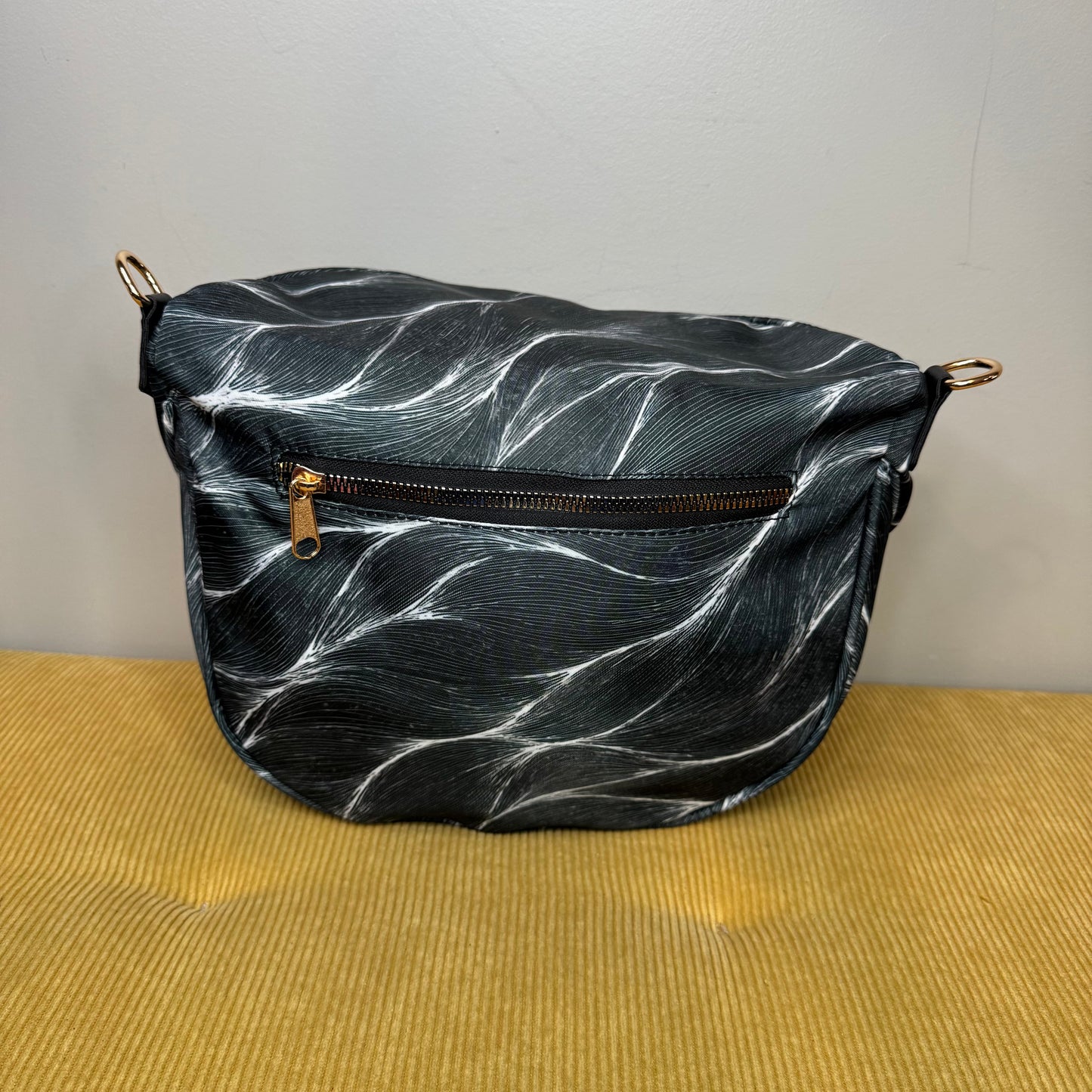 The Roni Nylon Crossbody - Grey Waves