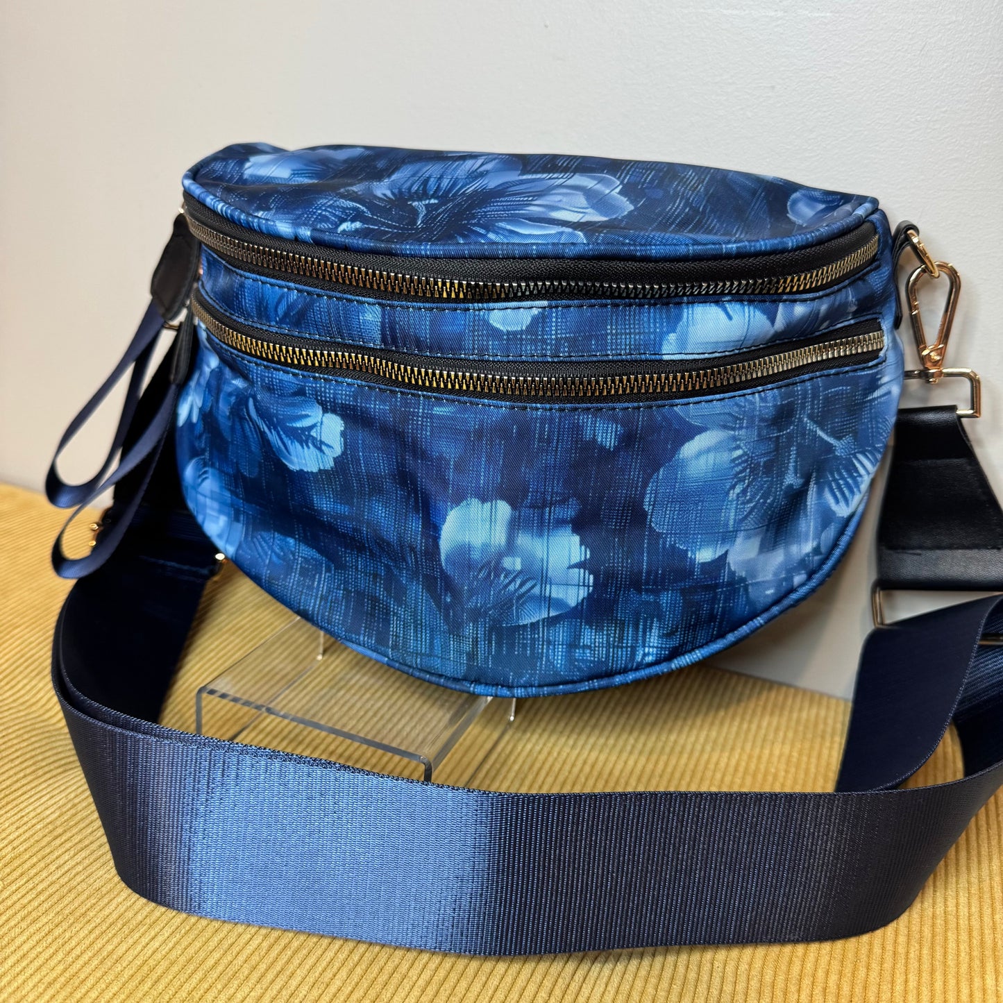 The Roni Nylon Crossbody - Blue Denim Floral