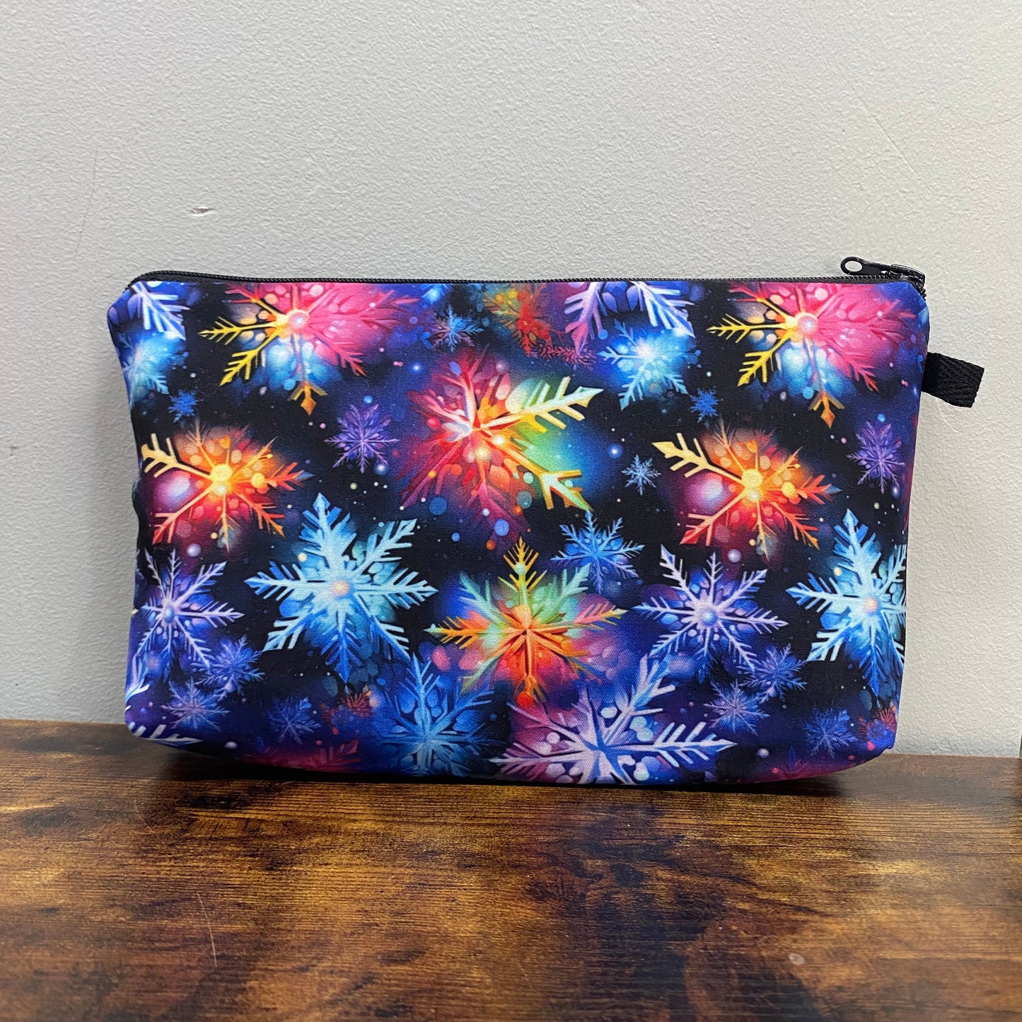 Pouch - Christmas Bright Rainbow Snowflake